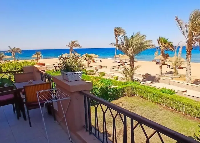 Alpesi faház Beachfront First Row, Gather By The Red Sea *