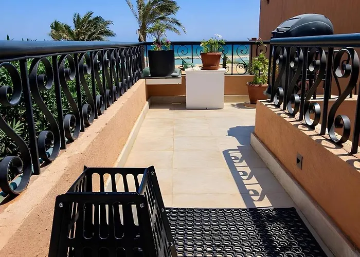 Beachfront First Row, Gather By The Red Sea