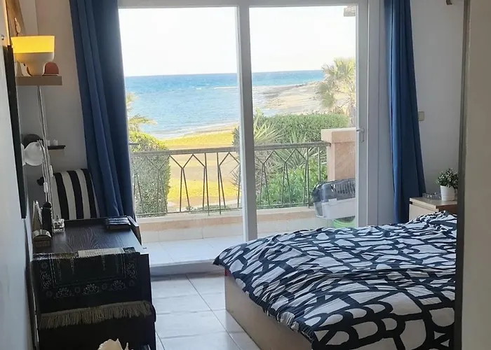 Alpesi faház Beachfront First Row, Gather By The Red Sea Ajn-Szuhna