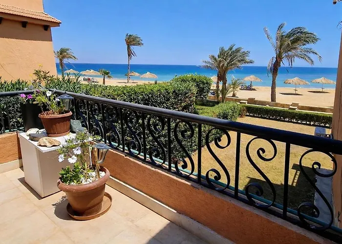 Alpesi faház Beachfront First Row, Gather By The Red Sea Ajn-Szuhna