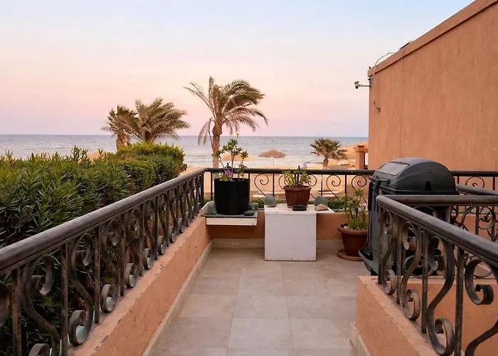 Beachfront First Row, Gather By The Red Sea